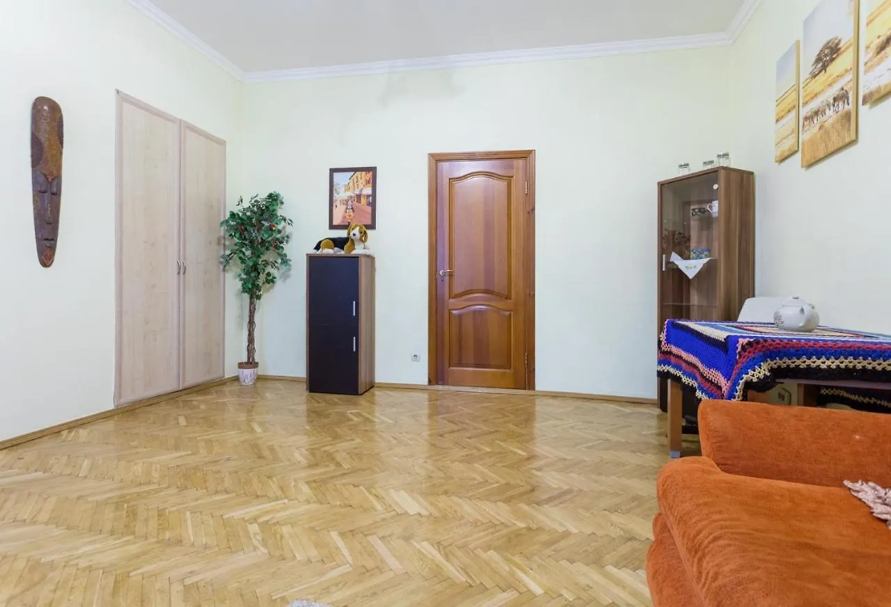 Крутой Спуск 6\2 Daire Kiev Ukrayna