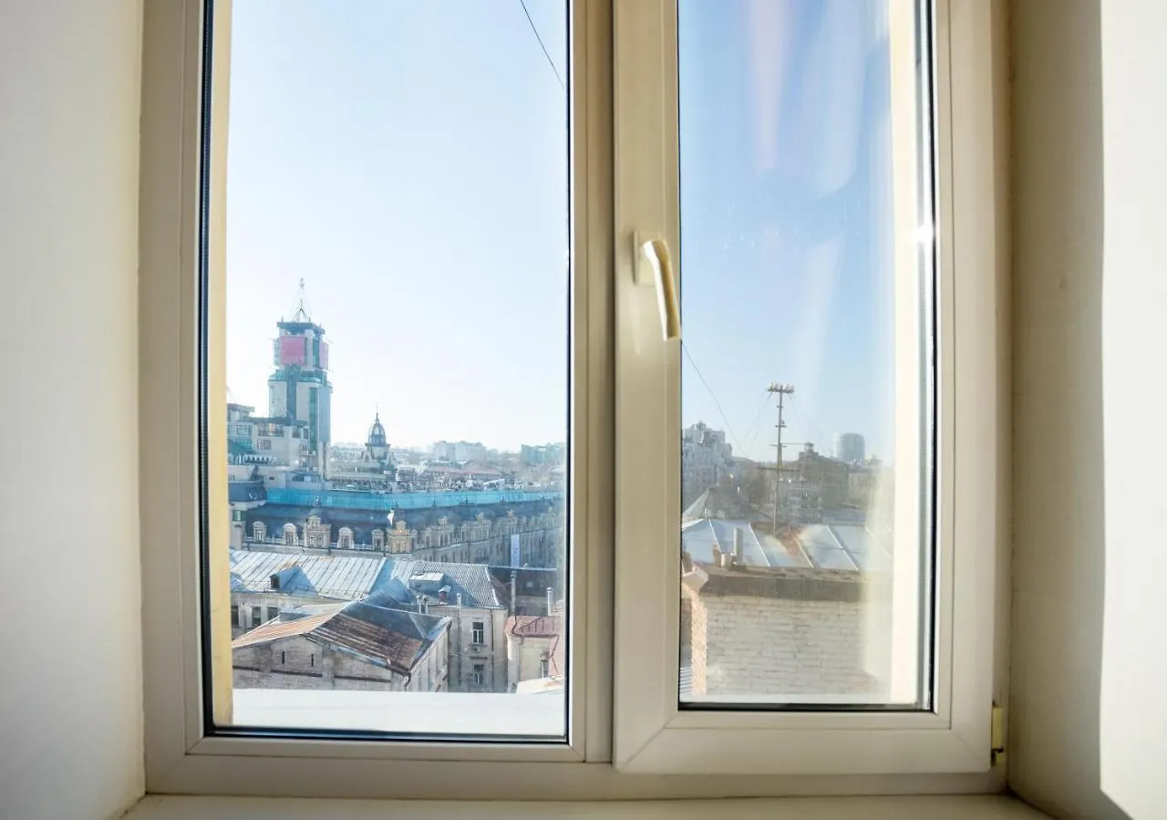 Крутой Спуск 6\2 Daire Kiev Ukrayna